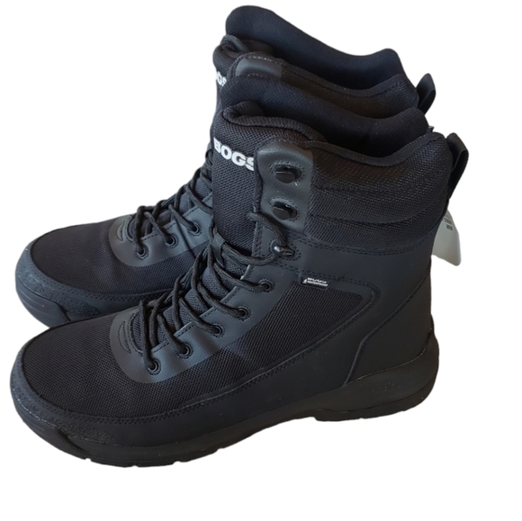 Bogs Black Snow Boots Mens Winter Outdoor Waterproof NEW - Picture 1 of 8